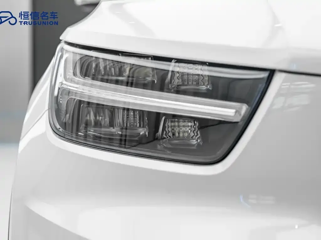 Volvo XC40 2021 из CN, фото 8