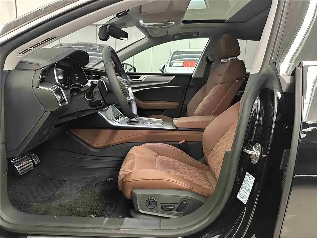 Audi A7L 2025 из CN, фото 10