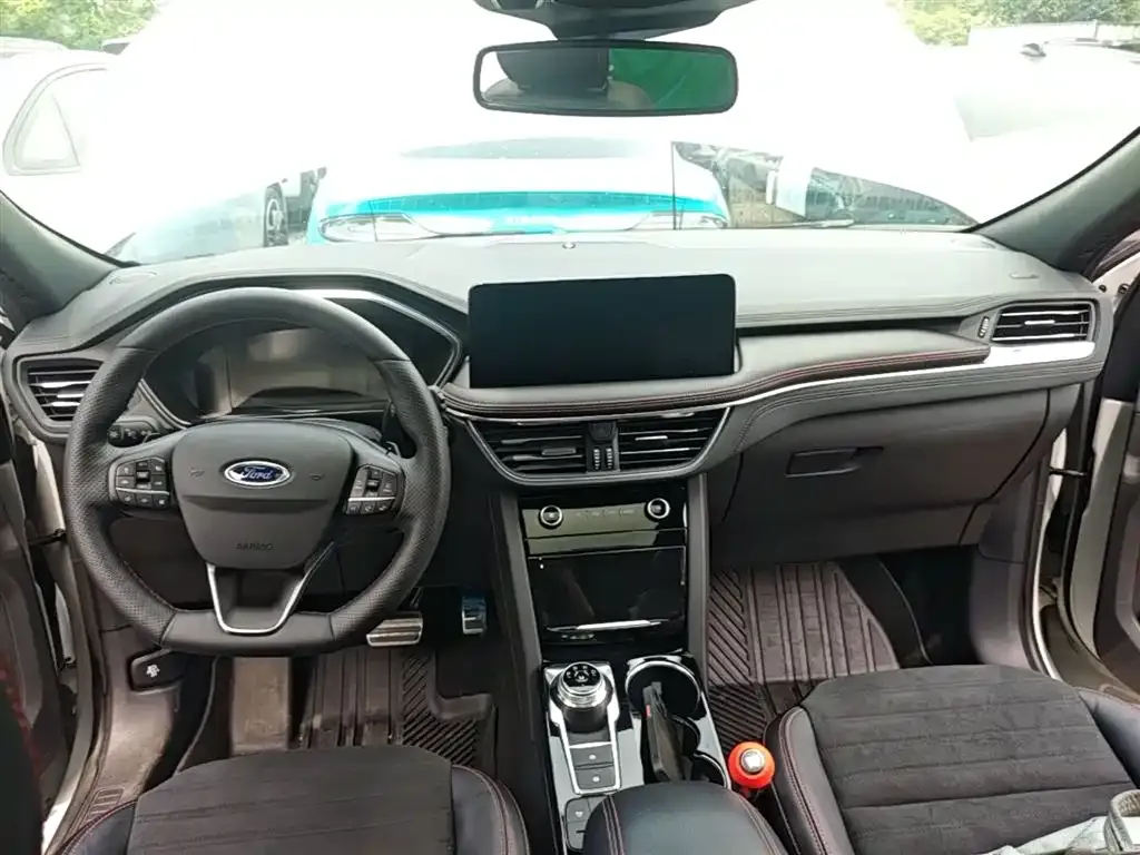 Ford Escape 2023 из CN, фото 6