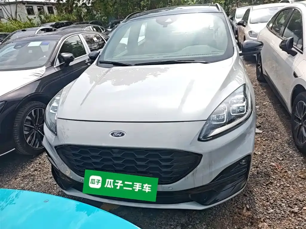 Ford Escape 2023 из CN, фото 4