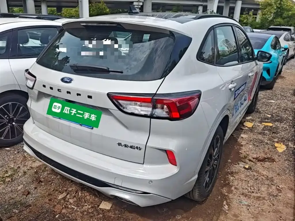 Ford Escape 2023 из CN, фото 7