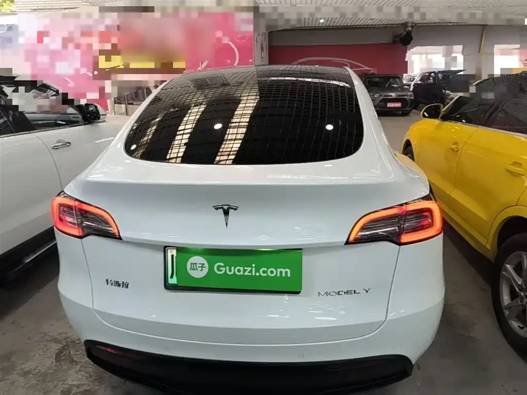 Tesla Model Y 2023 из CN, фото 2