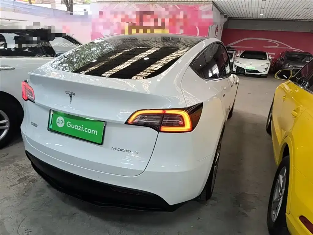Tesla Model Y 2023 из CN, фото 4