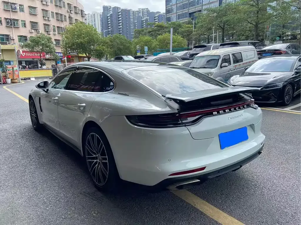 Porsche Panamera 2022 из CN, фото 8