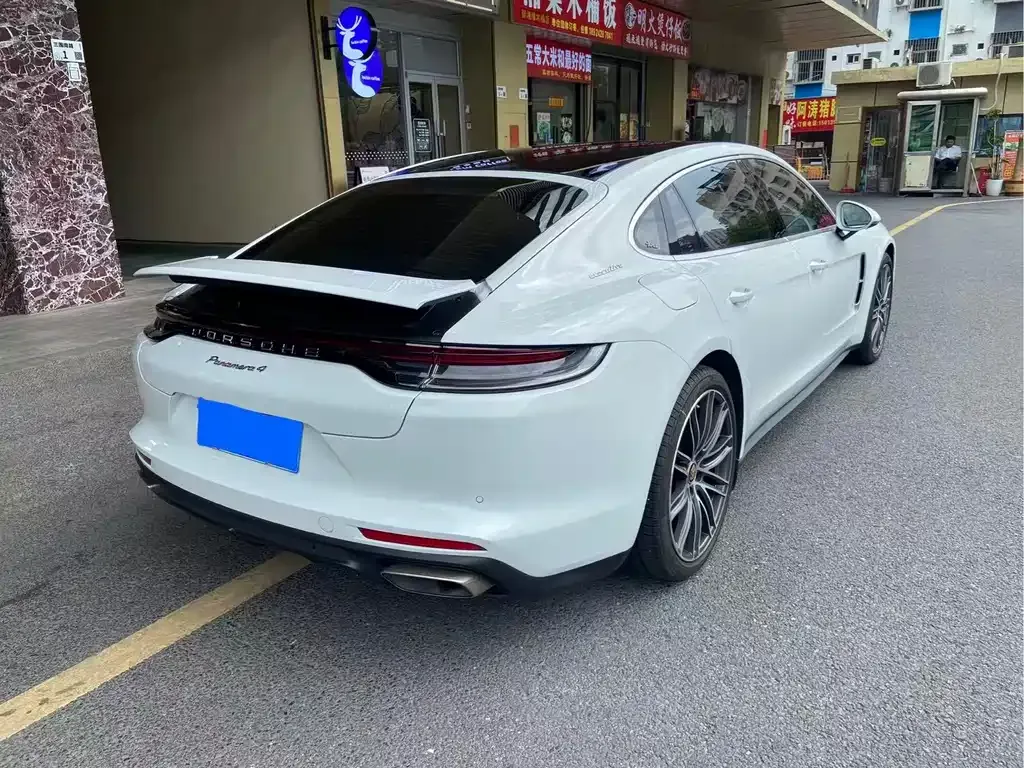 Porsche Panamera 2022 из CN, фото 9