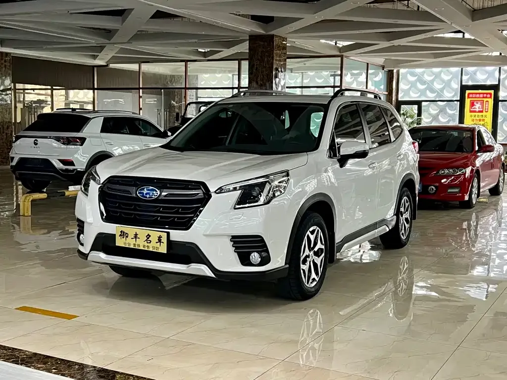 Subaru Forester — фото 1