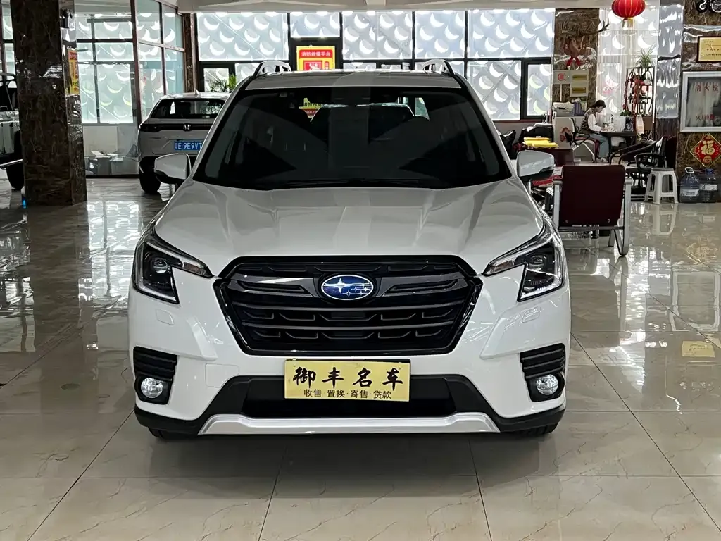 Subaru Forester — фото 9