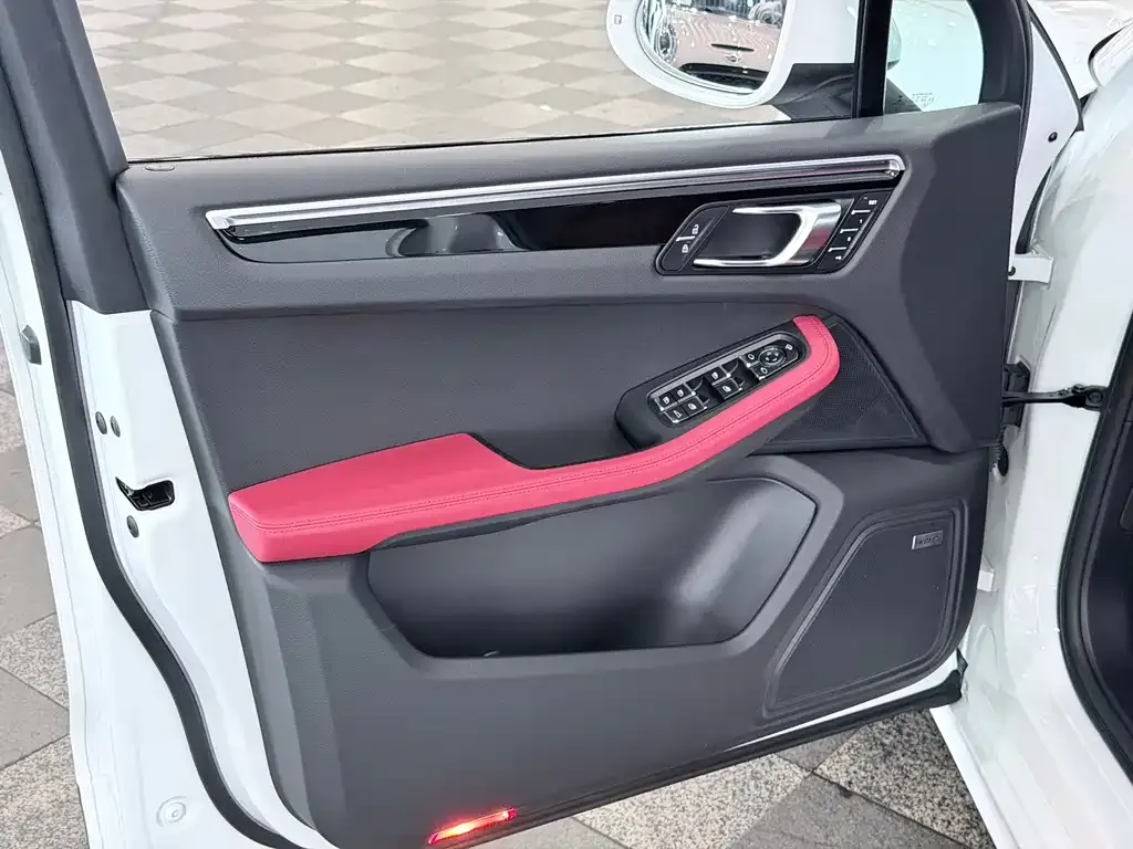 Porsche Macan 2021 из CN, фото 5