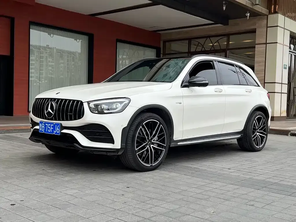Mercedes-Benz GLC AMG