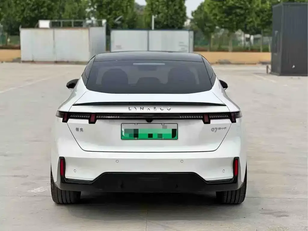 Lynk & Co 07 EM-P 2024 из CN, фото 2