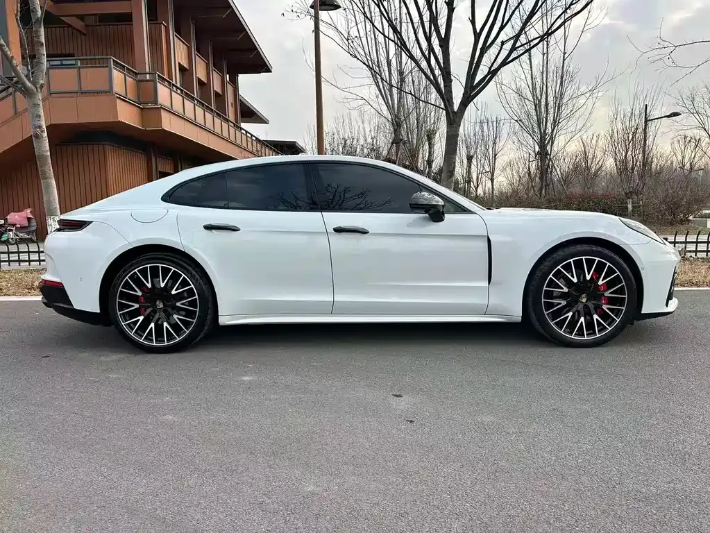 Porsche Panamera — фото 10
