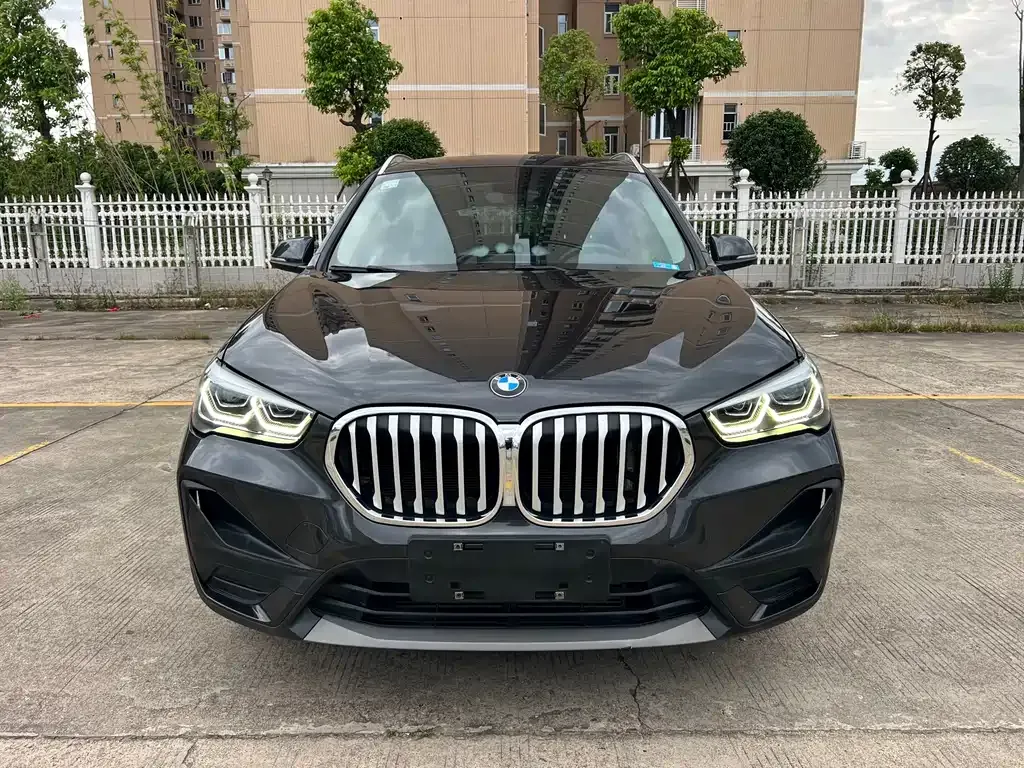 BMW X1 — фото 5