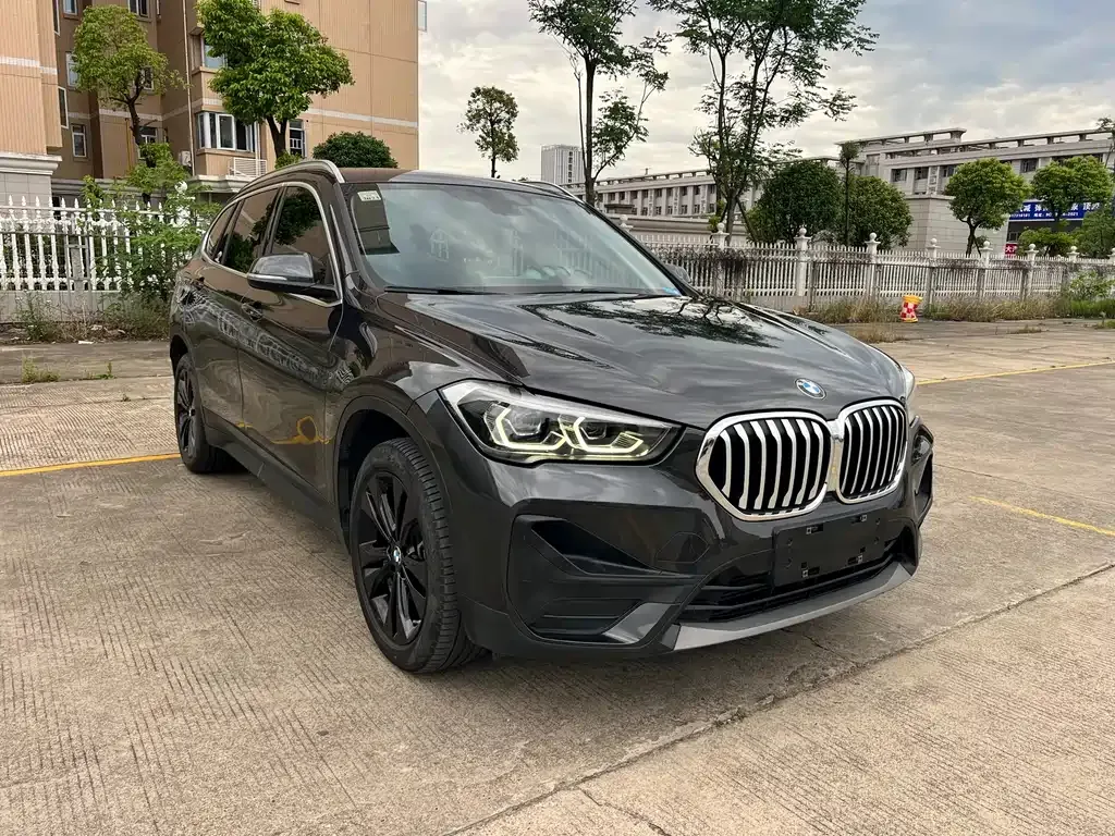 BMW X1 — фото 10