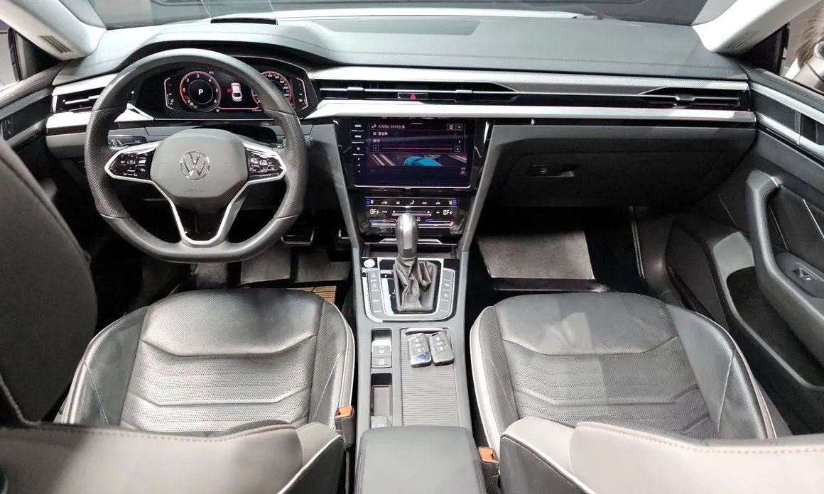 Volkswagen Arteon 2023 из KR, фото 2