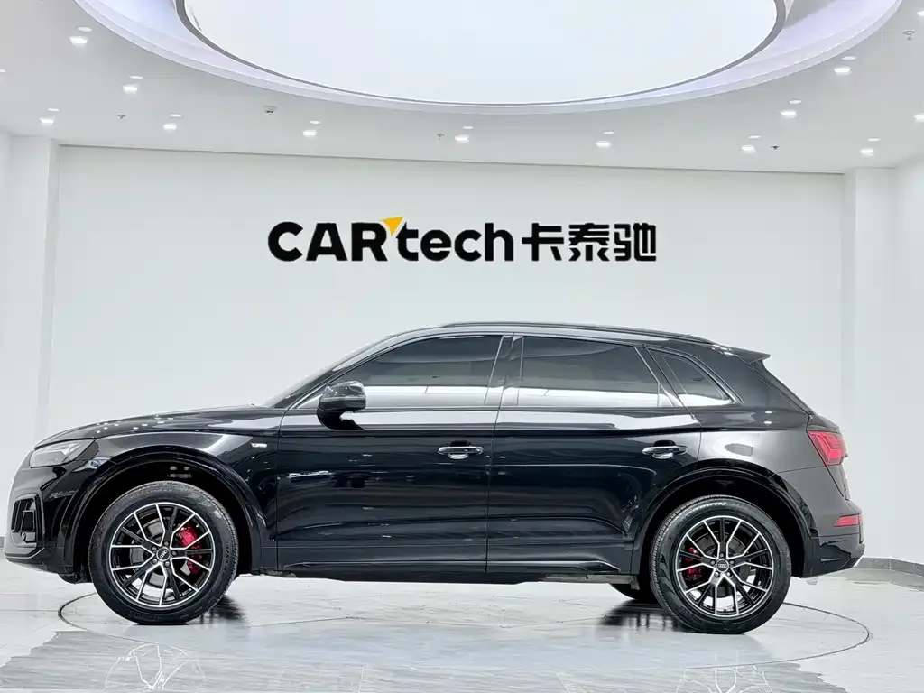 Audi Q5L 2024 из CN, фото 2