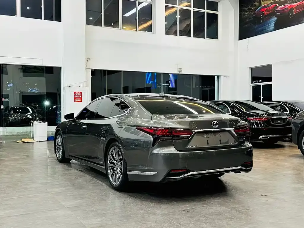 Lexus LS 2021 из CN, фото 3