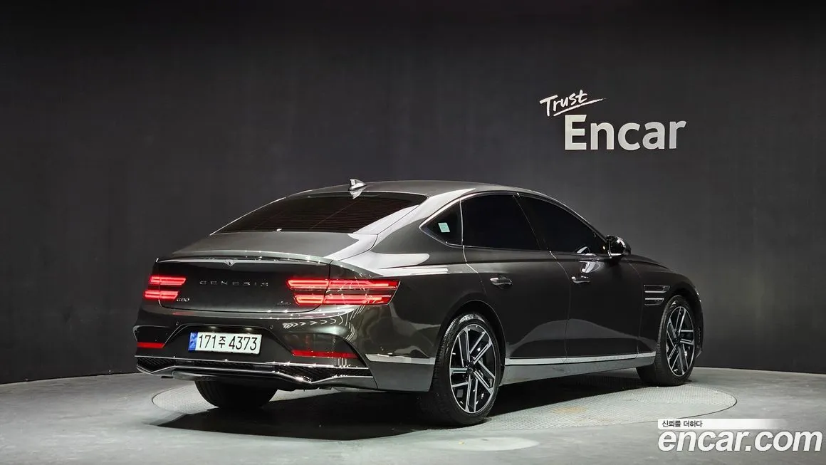 Genesis G80 — фото 9