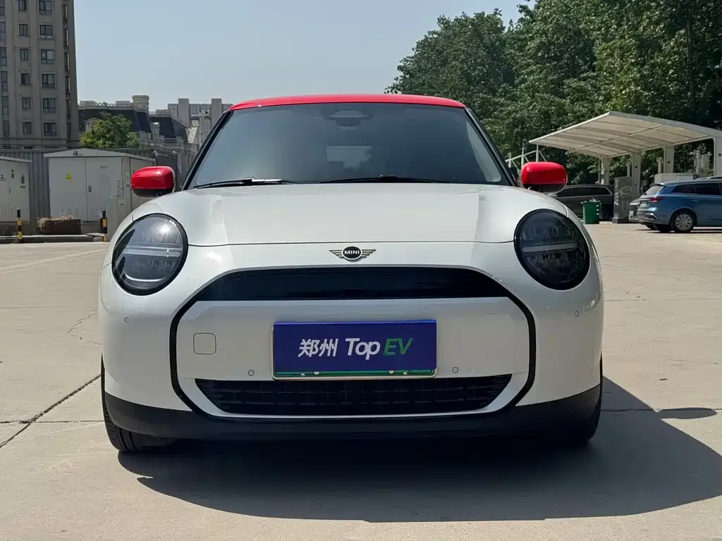 MINI Cooper EV 2024 из CN, фото 2