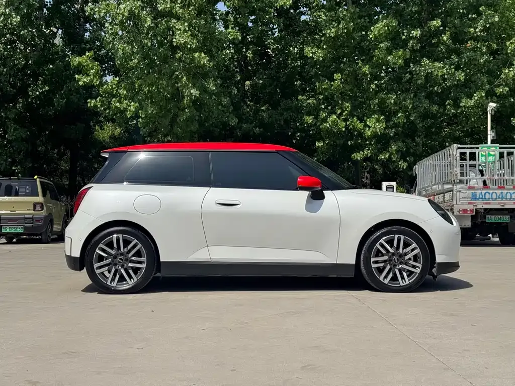 MINI Cooper EV 2024 из CN, фото 9