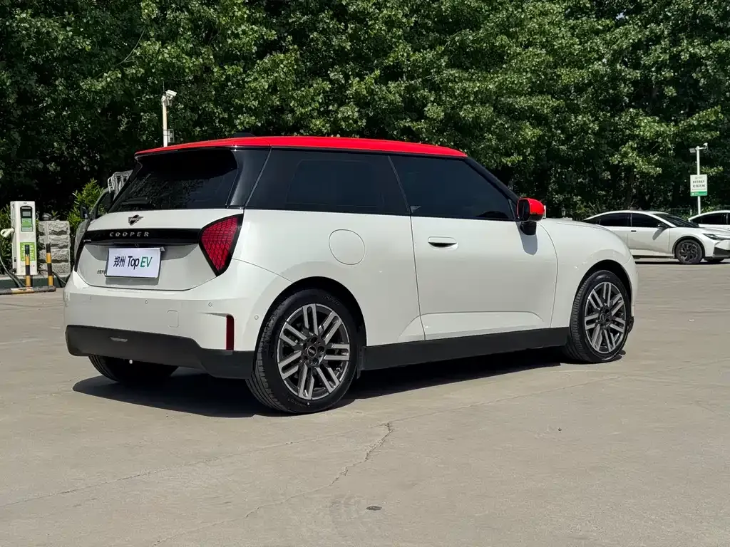 MINI Cooper EV 2024 из CN, фото 7