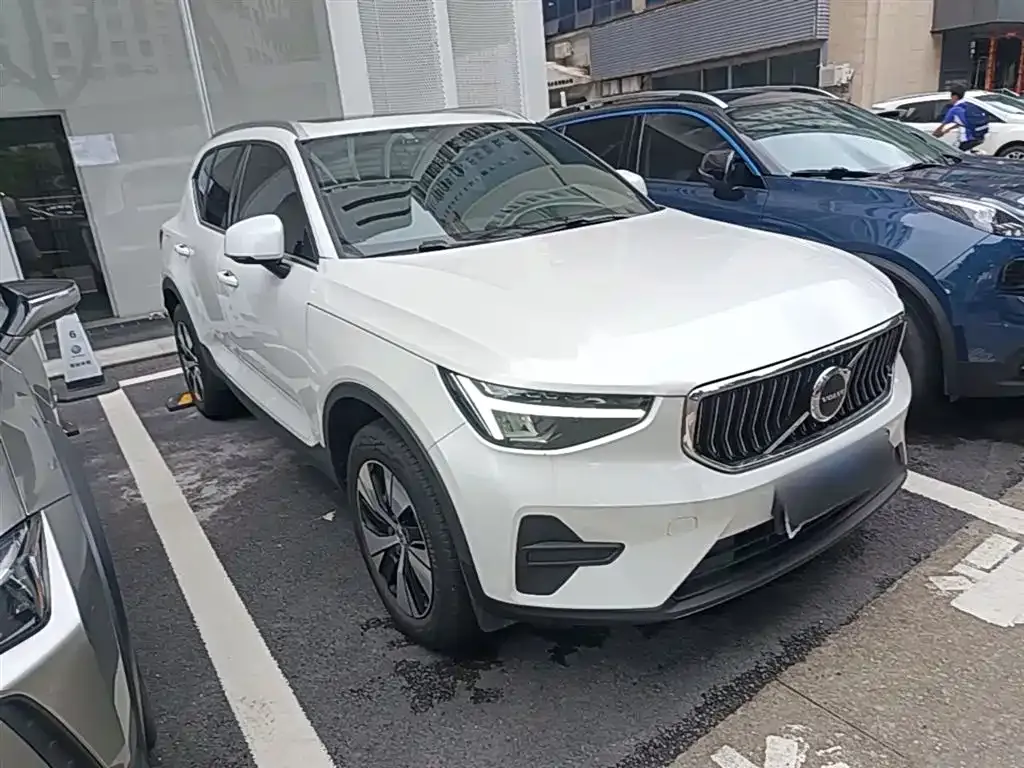 Volvo XC40 2023 из CN, фото 4