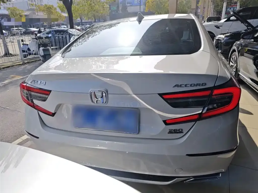 Honda Accord 2022 из CN, фото 7