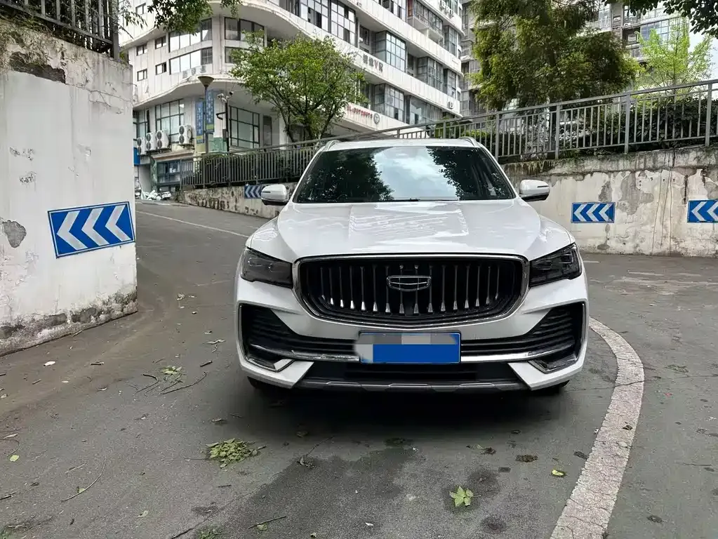 Geely Xingyue L — фото 1
