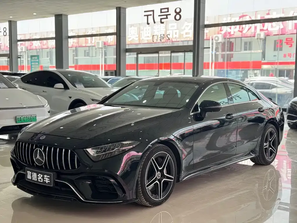 Mercedes-Benz CLS — фото 1