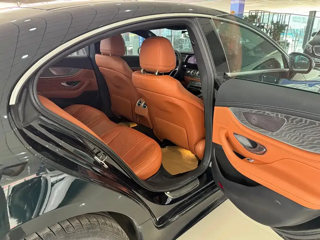 Mercedes-Benz CLS — фото 7