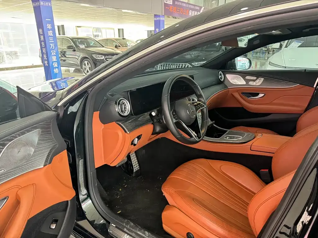 Mercedes-Benz CLS — фото 10