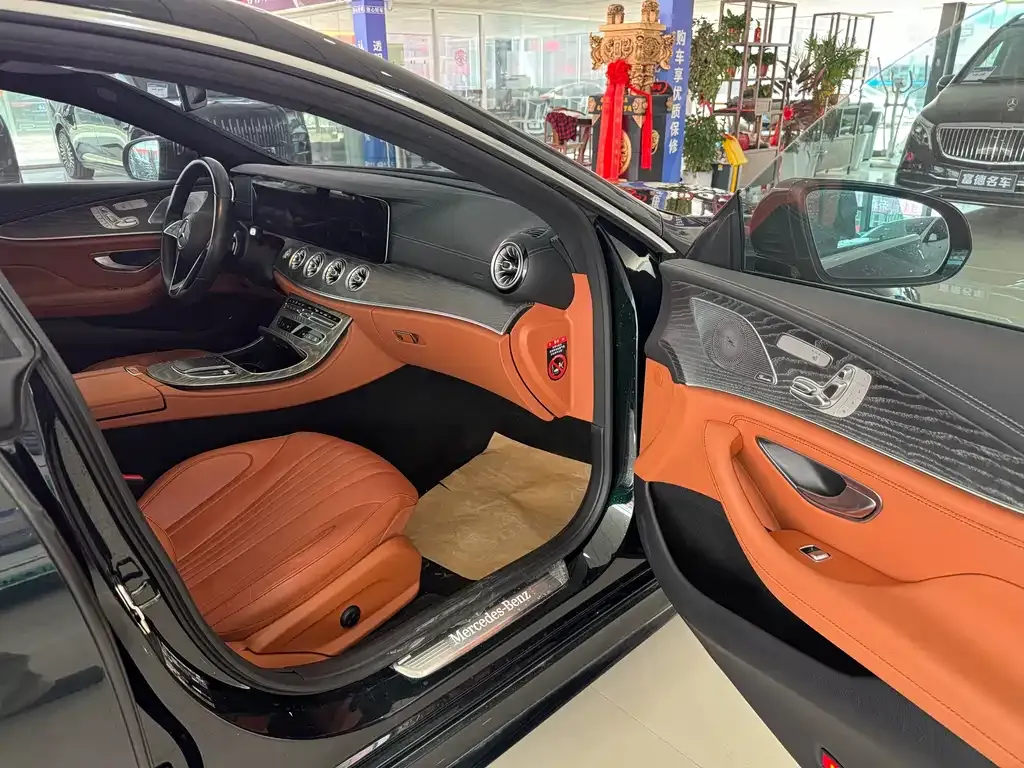 Mercedes-Benz CLS — фото 9