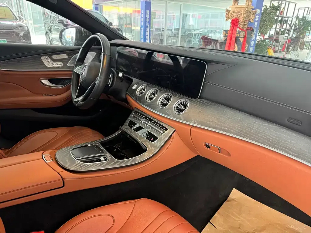 Mercedes-Benz CLS — фото 3