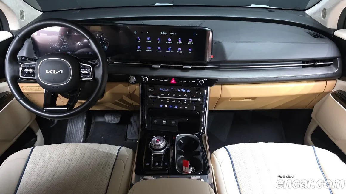 Kia Carnival — фото 10