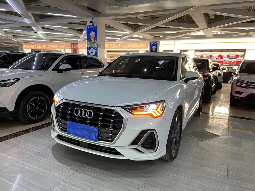 Audi Q3 2022 из CN, фото 1