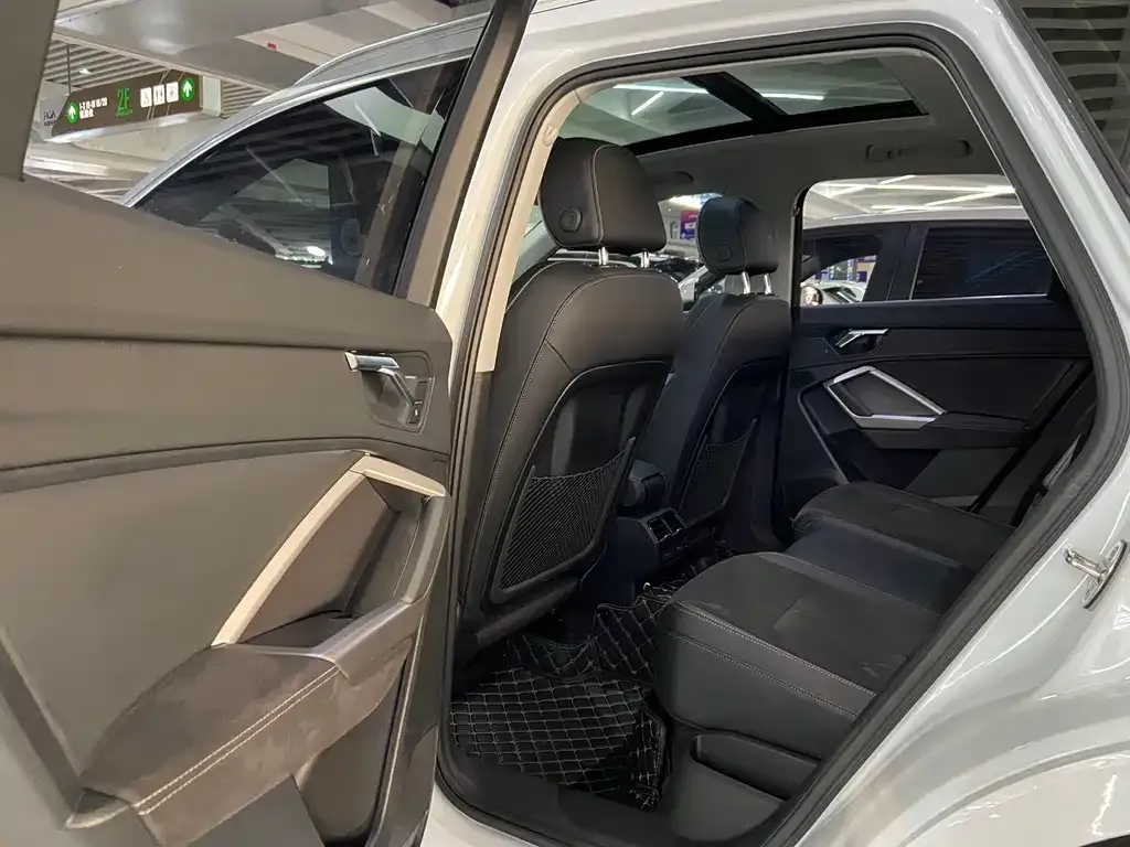Audi Q3 2022 из CN, фото 3