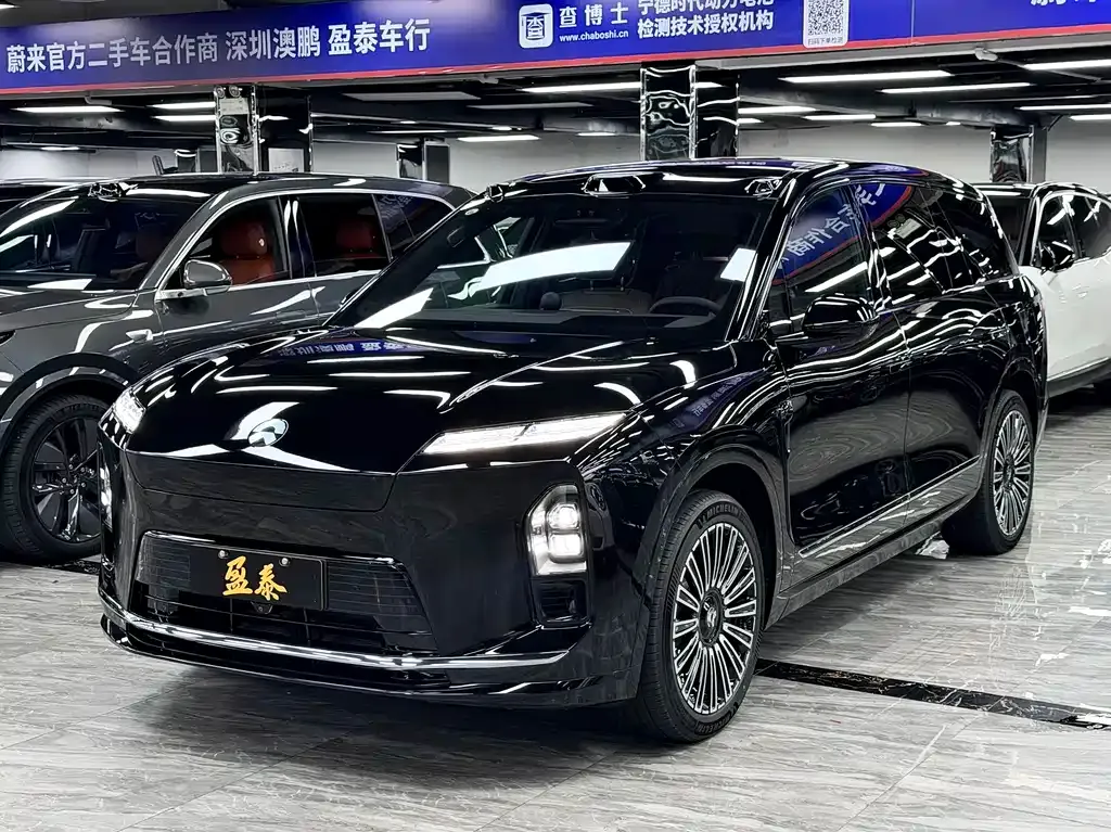 NIO ES8 — фото 1