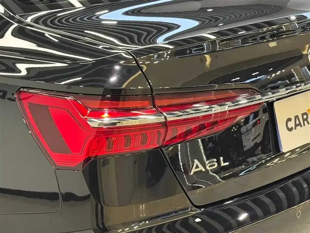 Audi A6L — фото 8