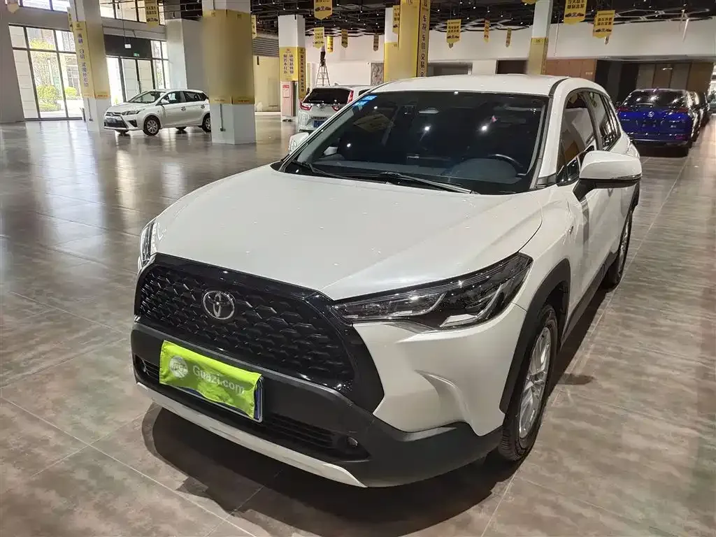 Toyota Corolla Cross — фото 1