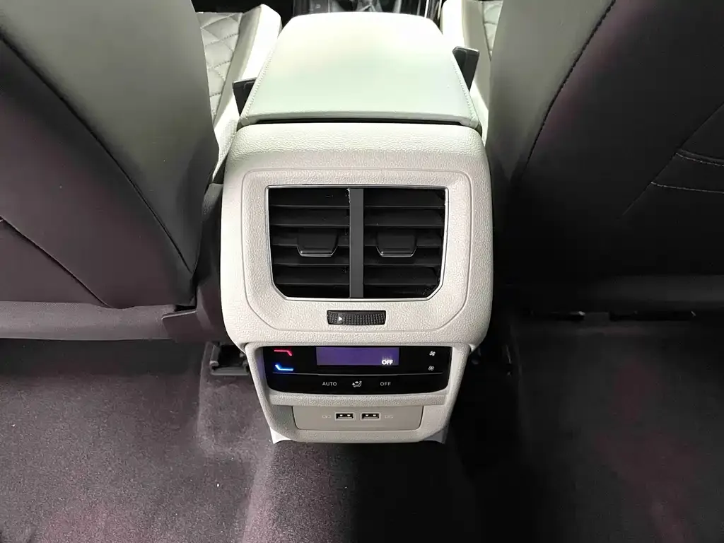 Volkswagen Tayron 2023 из CN, фото 7