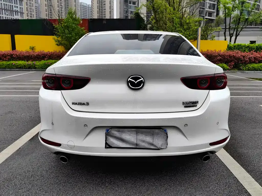 Mazda 3 Axela — фото 7