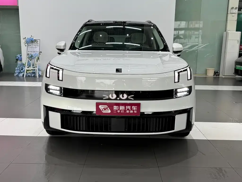 Lynk & Co 900 2025 из CN, фото 2