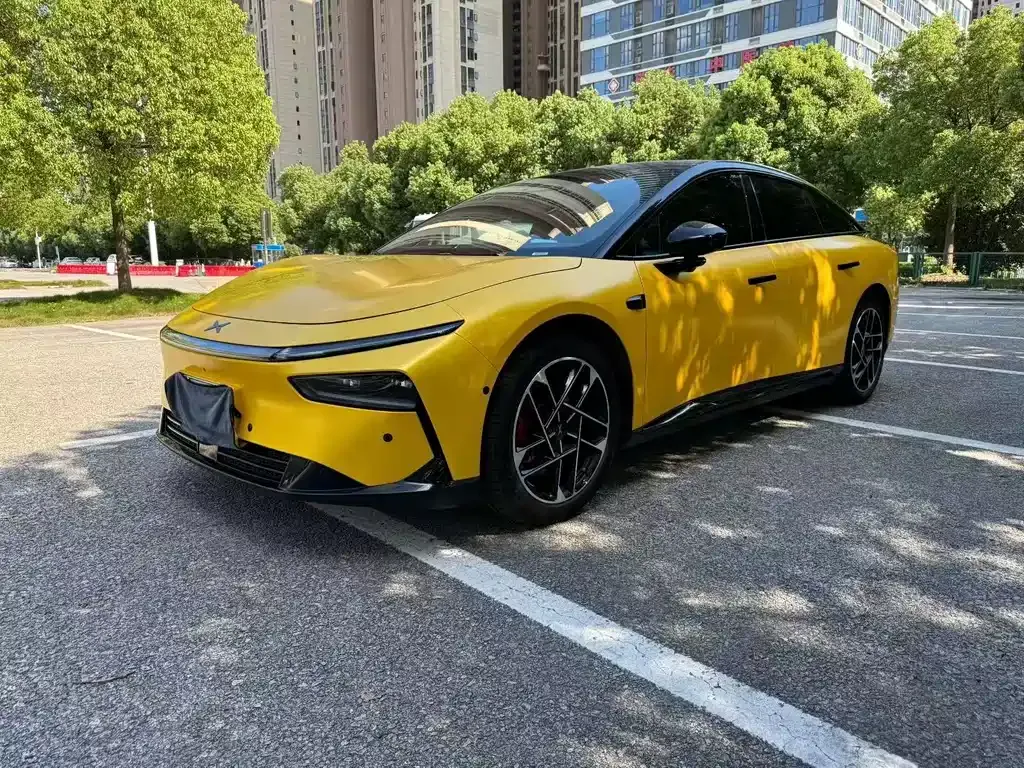 XPeng P7+ — фото 1