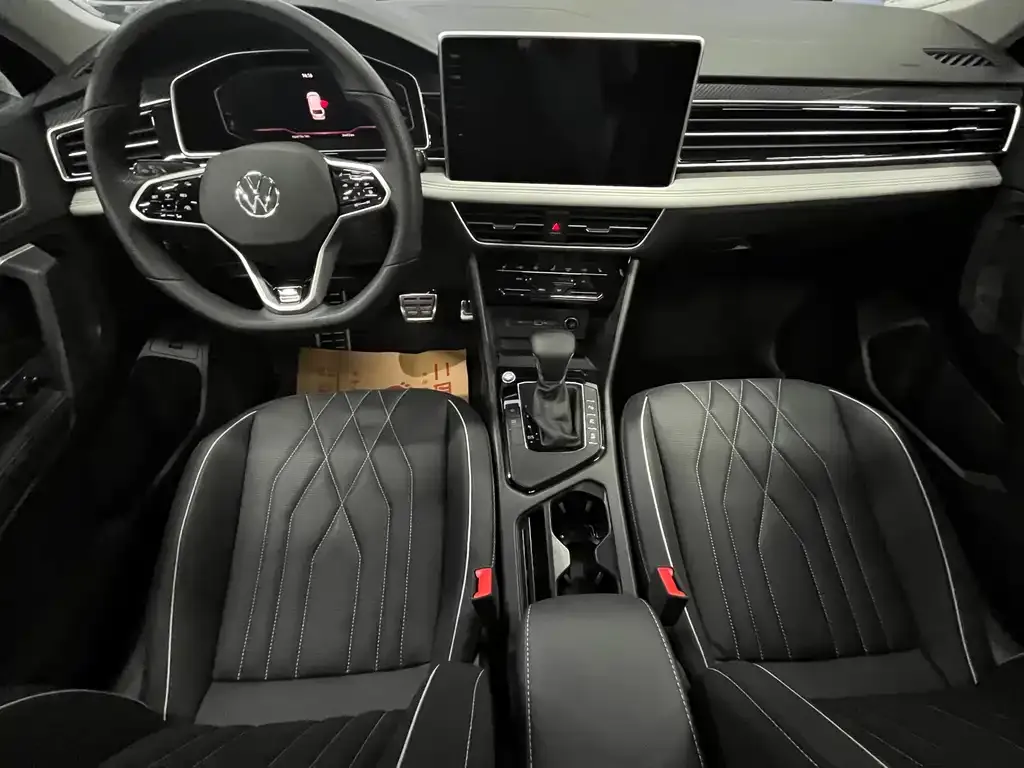 Volkswagen Tiguan L — фото 4