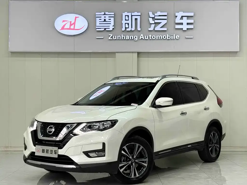 Nissan X-Trail — фото 1