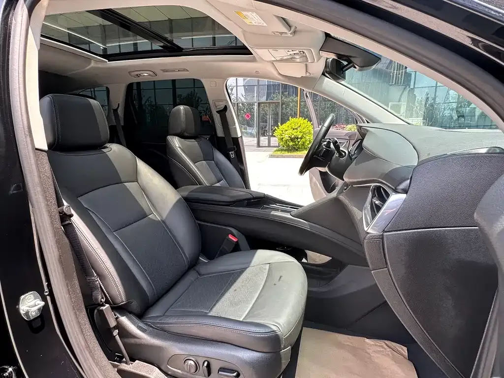 Buick Enclave 2022 из CN, фото 8