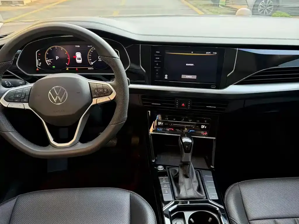 Volkswagen Passat 2024 из CN, фото 9