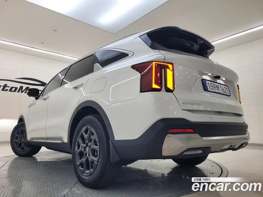 Kia Sorento — фото 5
