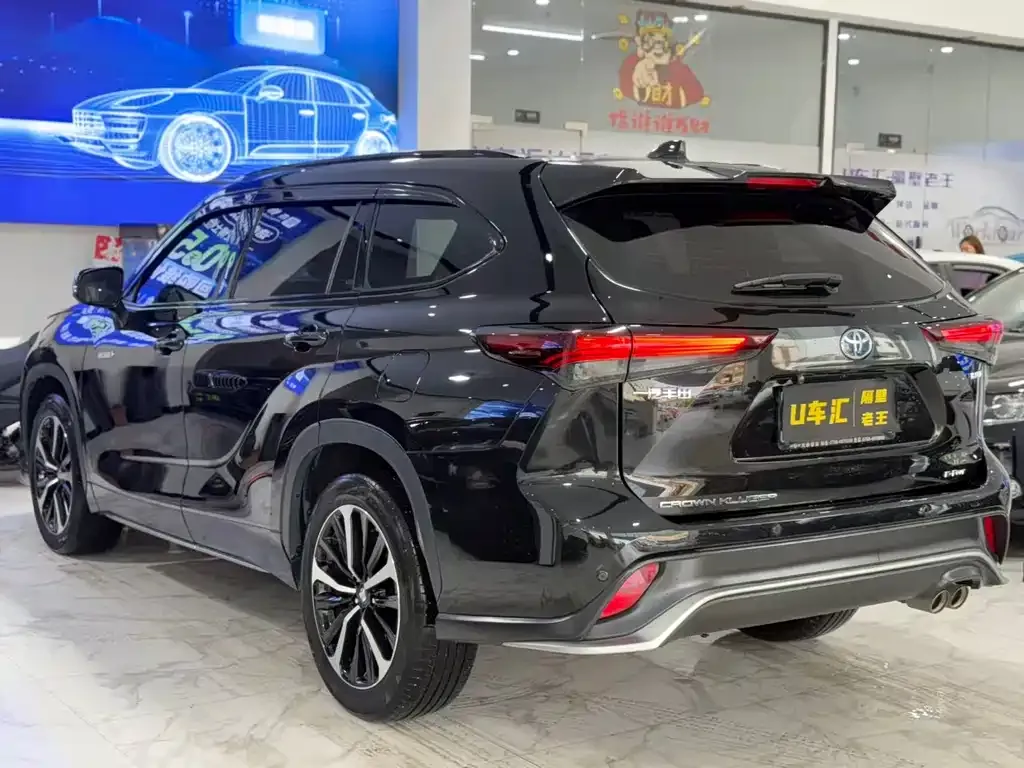 Toyota Crown Kluger 2024 из CN, фото 7
