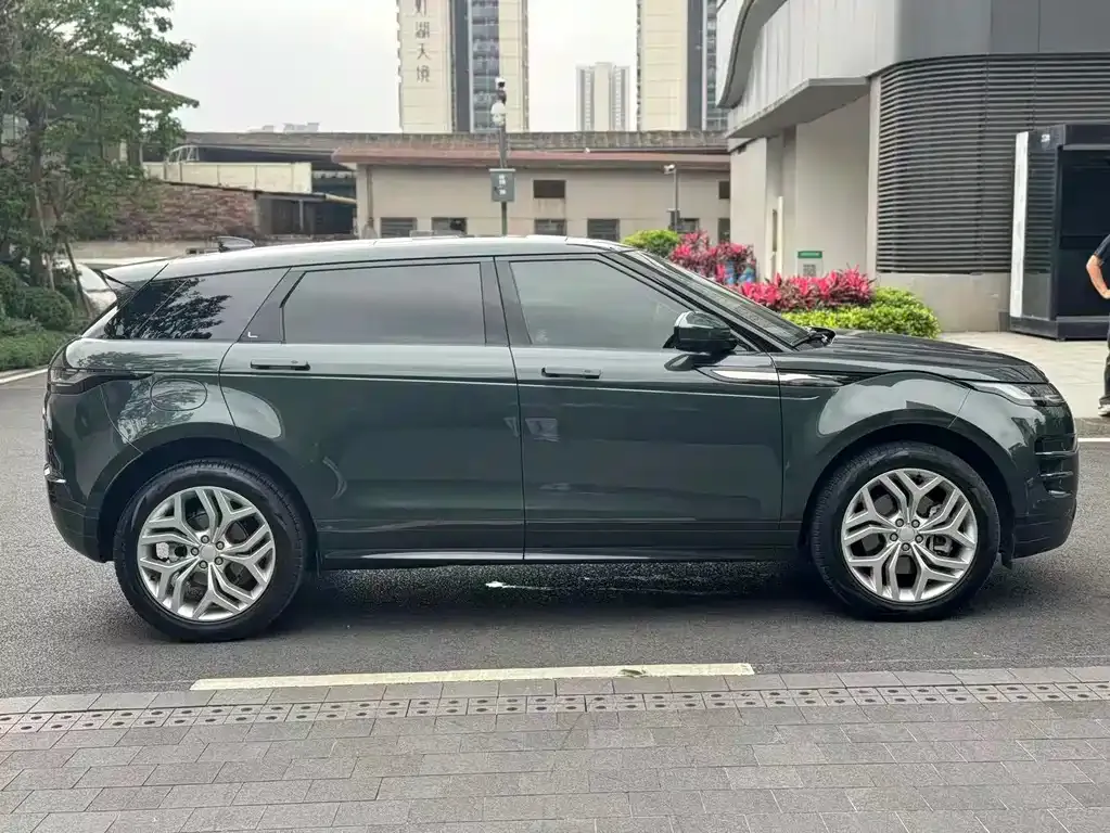 Land Rover Evoque — фото 2