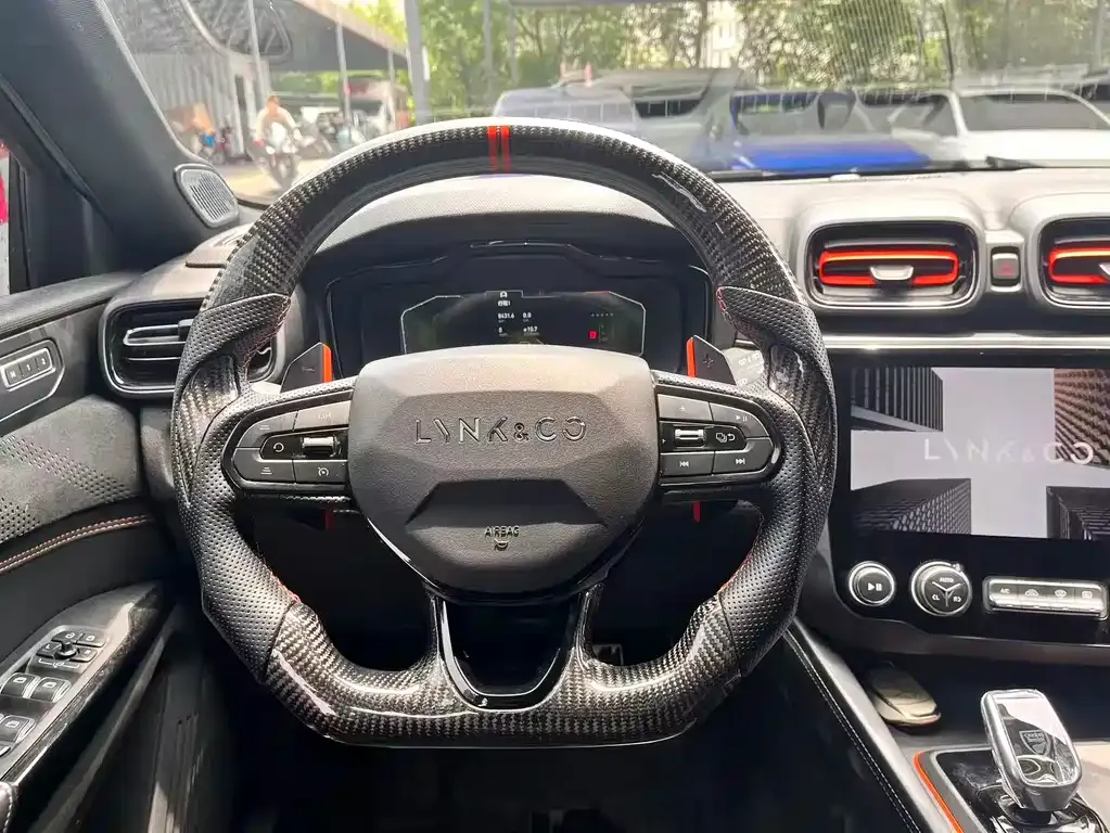 Lynk & Co 02 Hatchback 2021 из CN, фото 7
